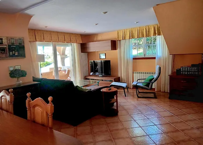 Casa Arneles Playa Dom wakacyjny